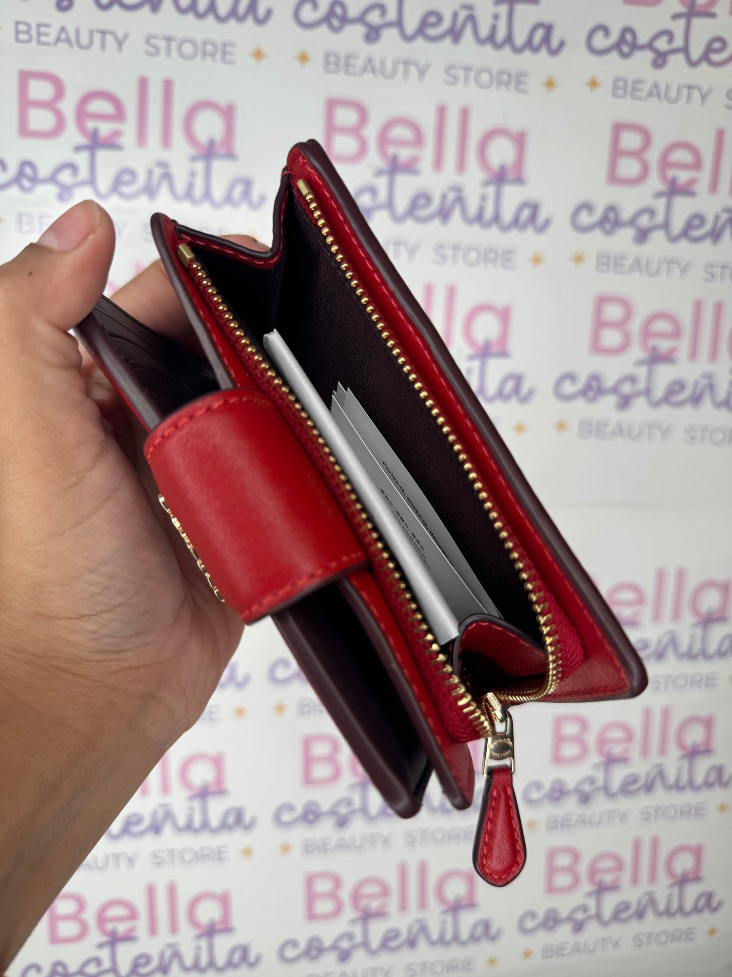 Coach Medium Wallet roja